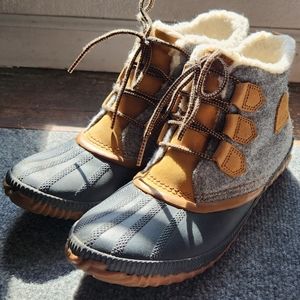 Sorel Out N About Plus Boots/ Booties
